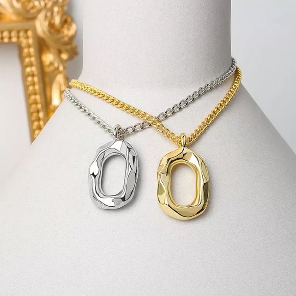 Simple Elegant Gold Silver Plated Necklace - Picture 4 of 6